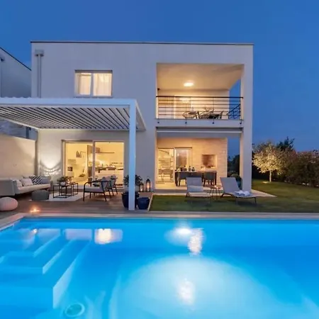 New And Modern Location Available Right Now Апартаменты