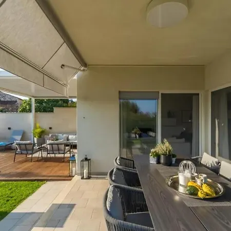 New And Modern Location Available Right Now *