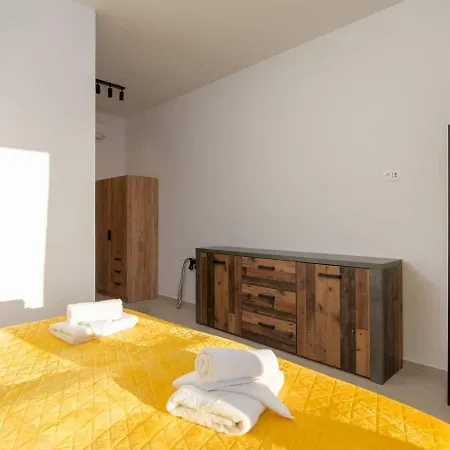 Апартаменты New And Modern Location Available Right Now Ровинь